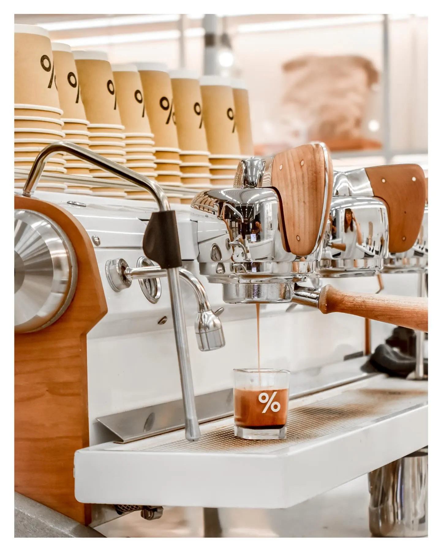 Newtec Service bảo trì thiết bị pha chế tại %Arabica