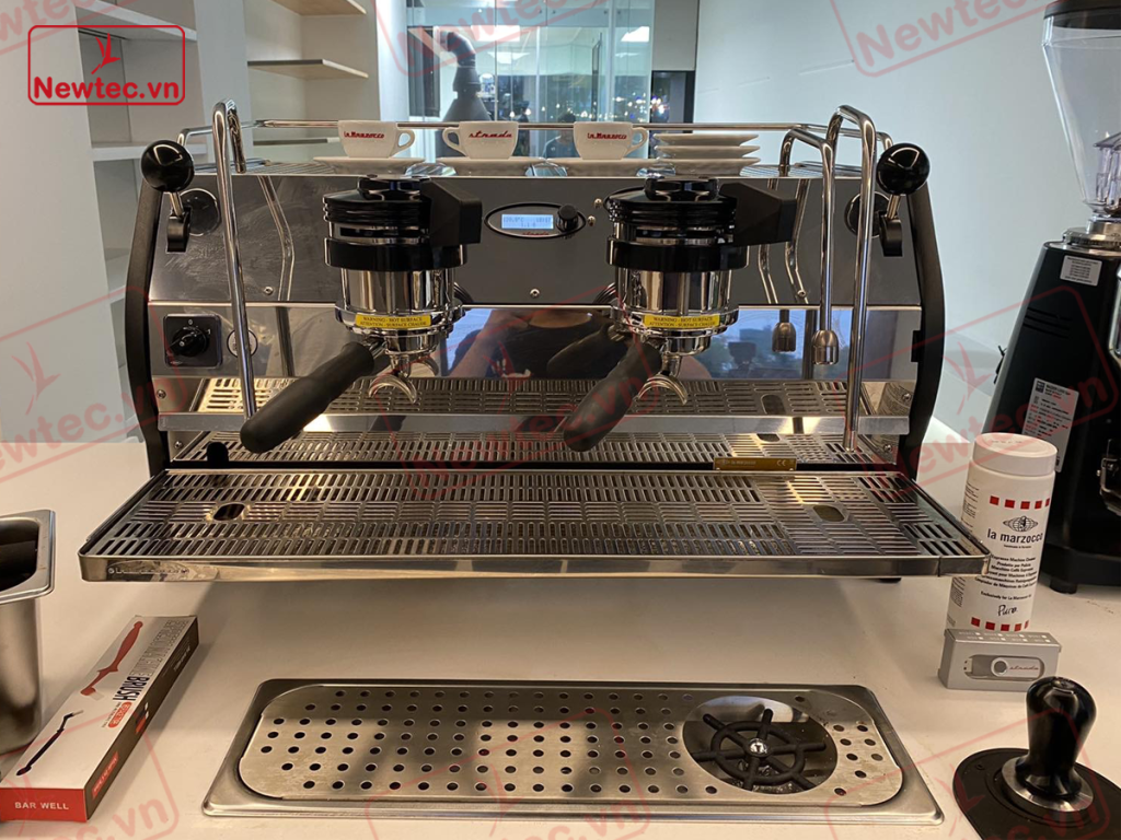 Máy pha cà phê LaMarzocco Strada EP 2 Group
