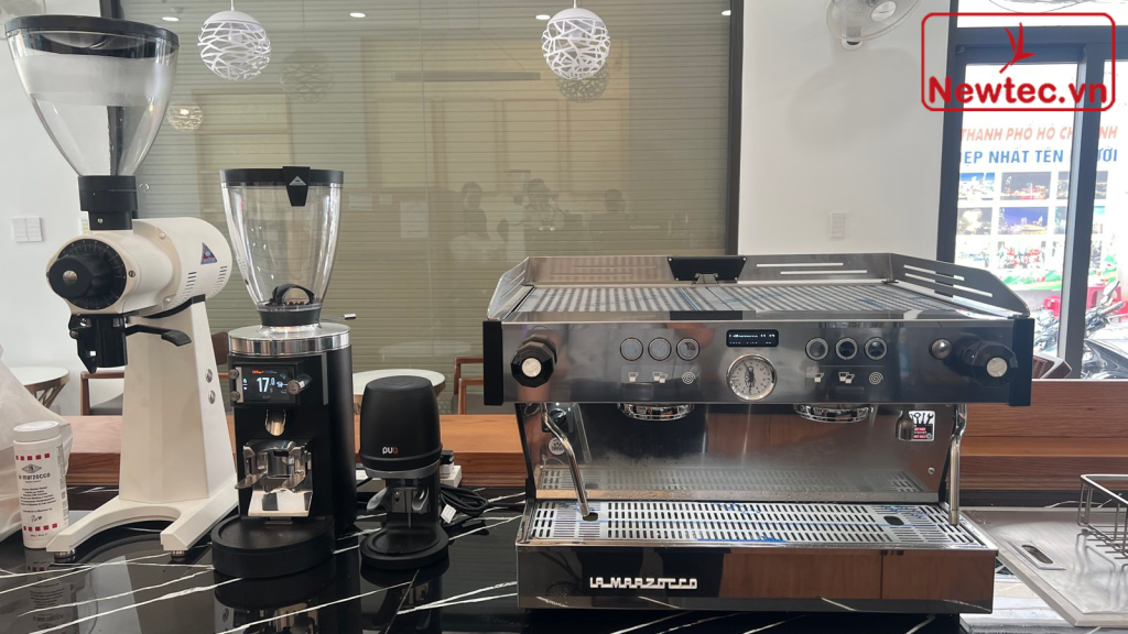 Máy pha cà phê La Marzocco Linea PB X AV 2 Group