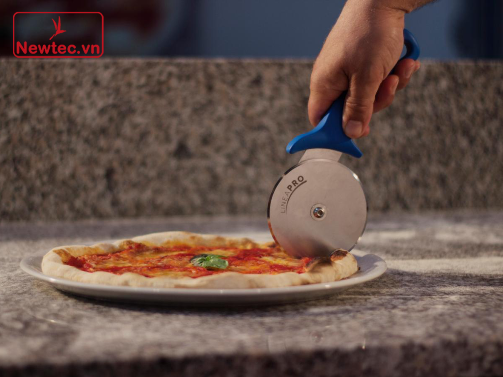 dao cat pizza gi metal -2